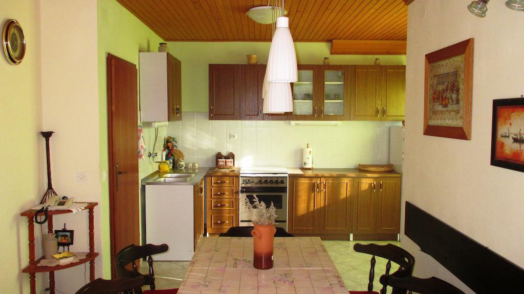 Apartment Zvonar Donji Okrug  Δωμάτιο φωτογραφία